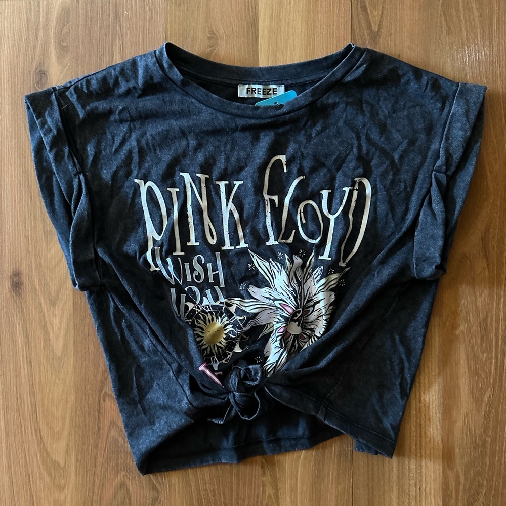 NWT Pink Floyd crop top size small 🎸
